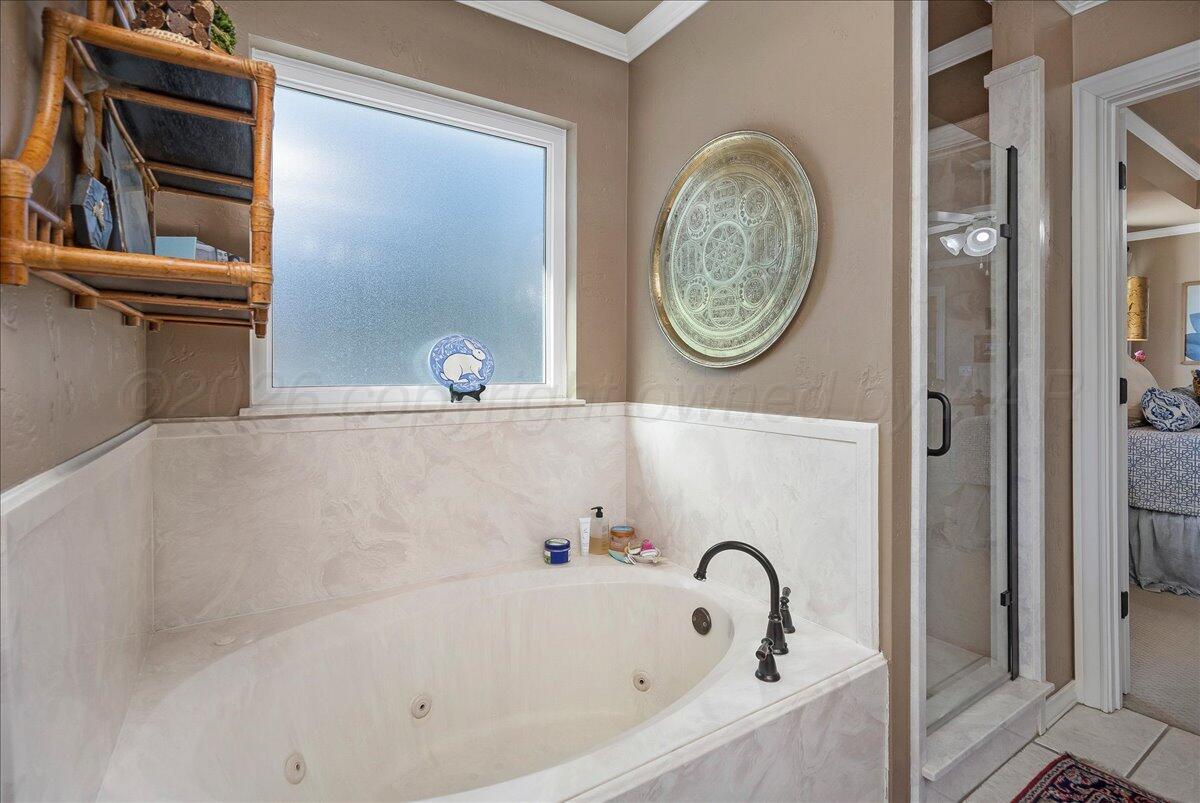 2 Portrush Court Amarillo, TX 79124 - Photo 18 of 33 18-Primary Bath and Shower