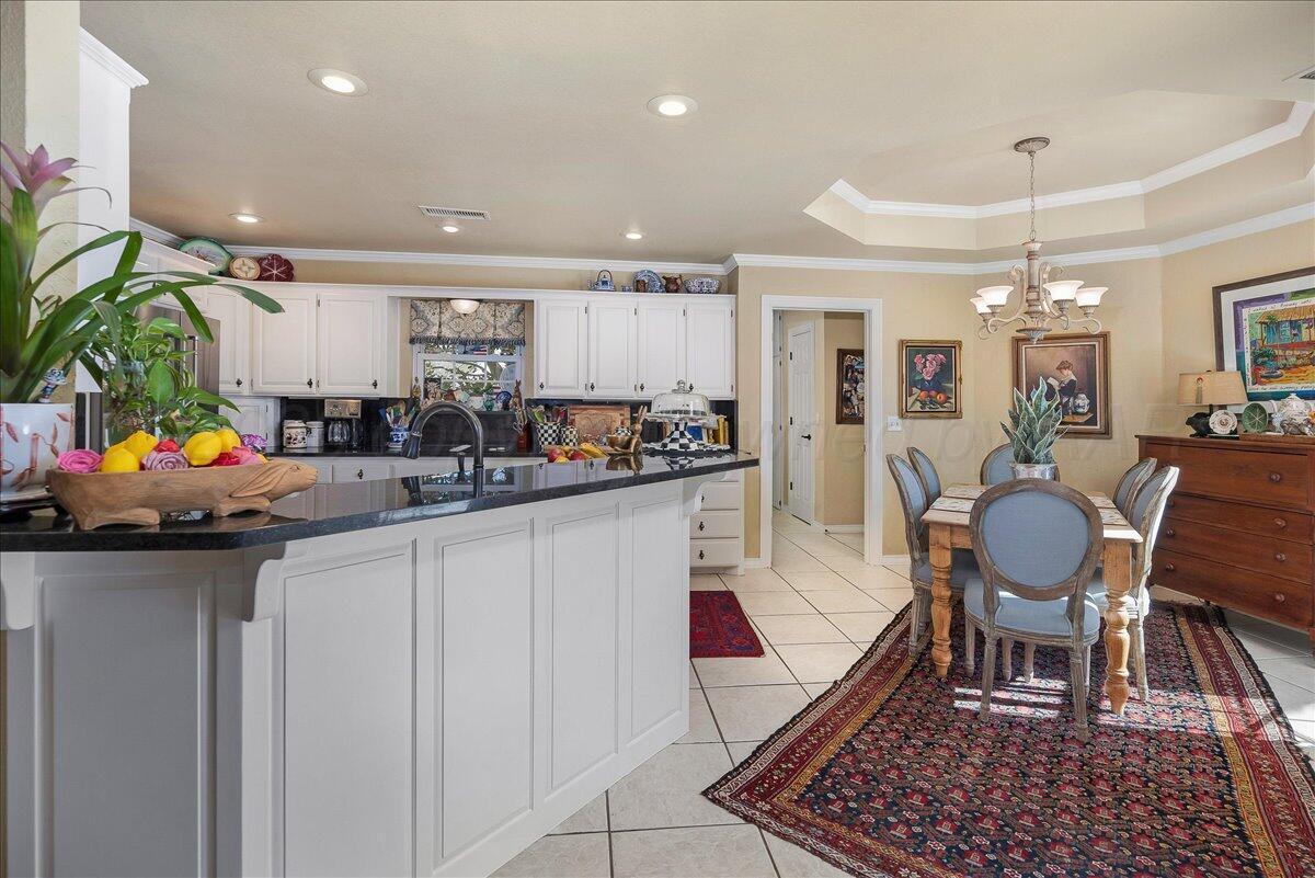2 Portrush Court Amarillo, TX 79124 - Photo 8 of 33 08-Kitchen and Breakfast Room