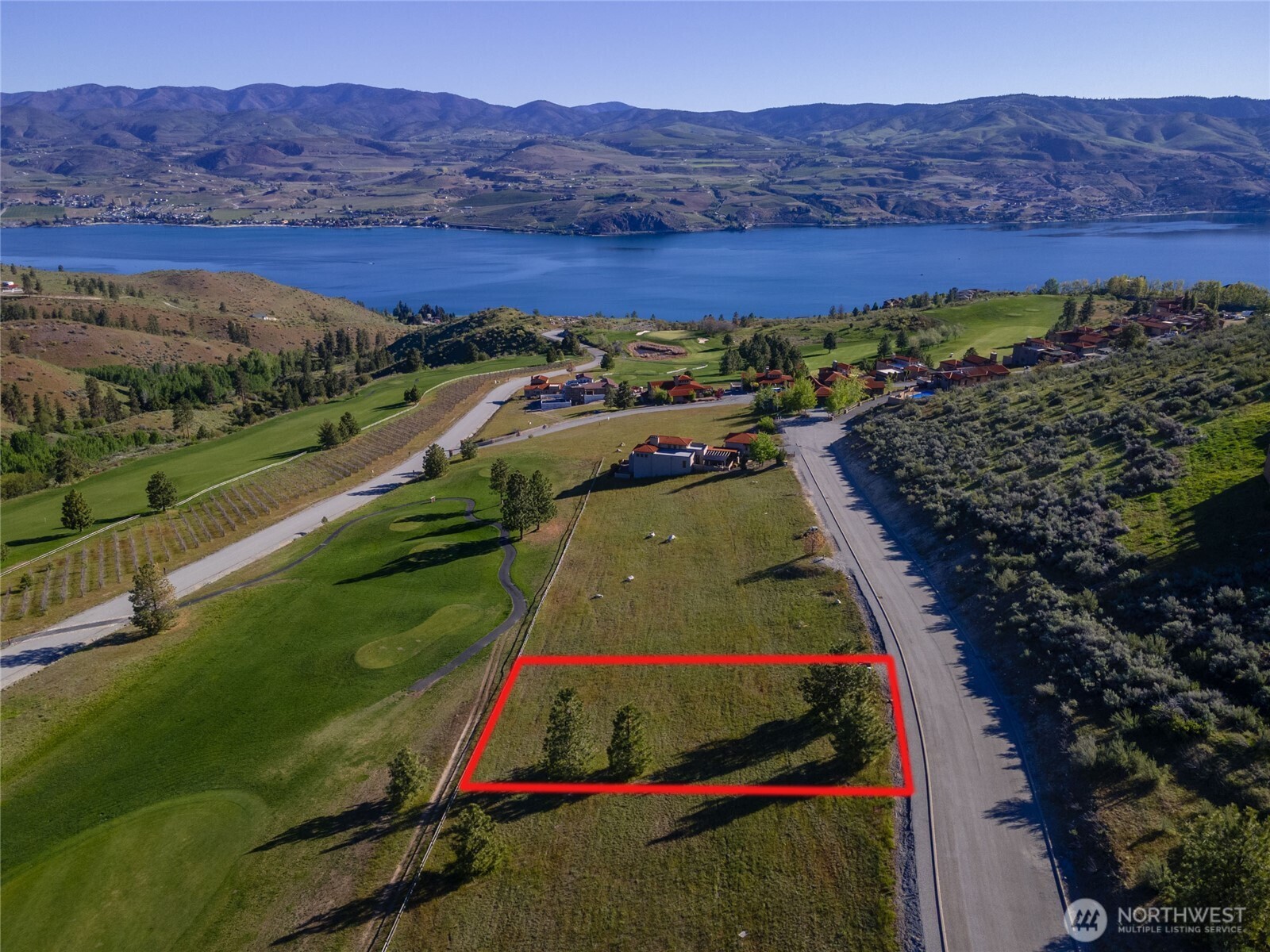 322 Paintbrush Road Chelan, WA 98816 - Photo 2 of 26