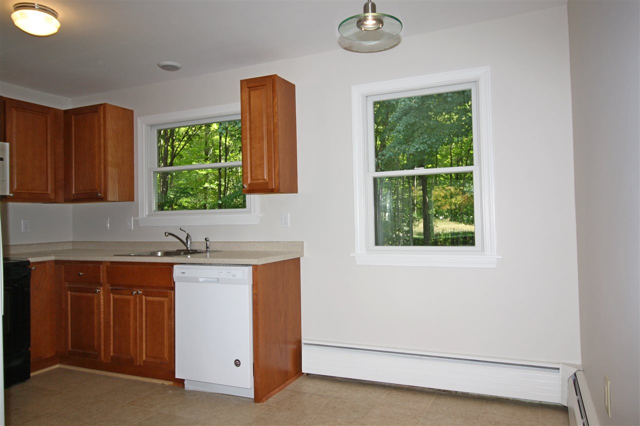 44 Munson Road Middlebury, VT 05753 - Photo 8 of 15 Gallery Image 8