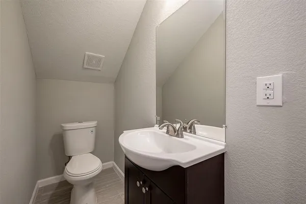 $1,900 | 4741 Bricker Street, Houston, TX 77033