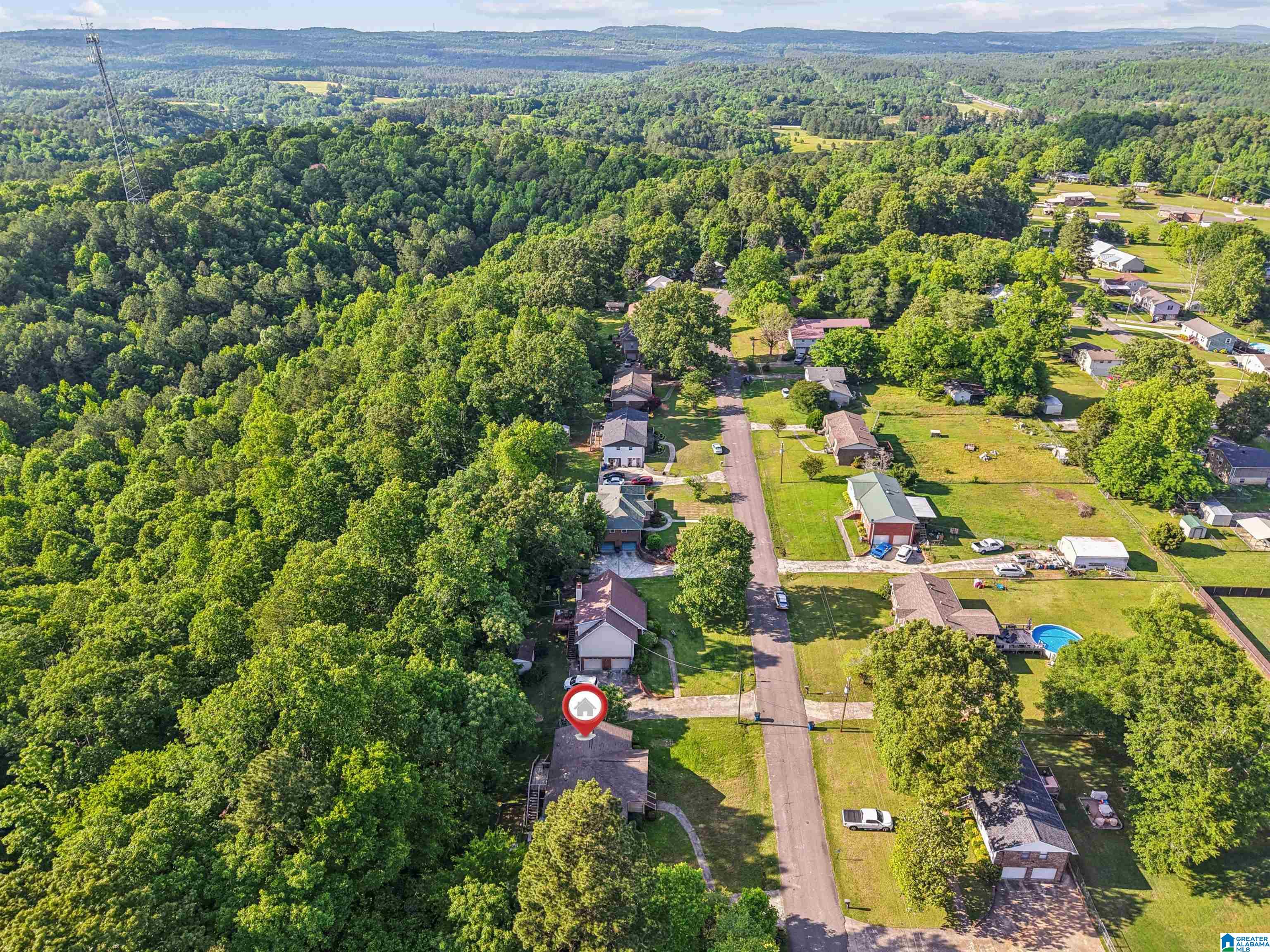 717 Hilltop Road Warrior, AL 35180 - Photo 31 of 33