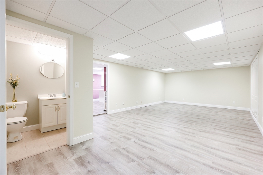 504 High Street Rochester, MA 02770 - Photo 32 of 42