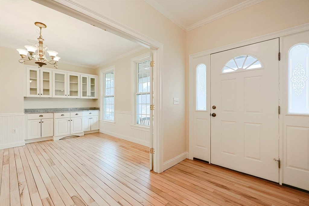 504 High Street Rochester, MA 02770 - Photo 4 of 42
