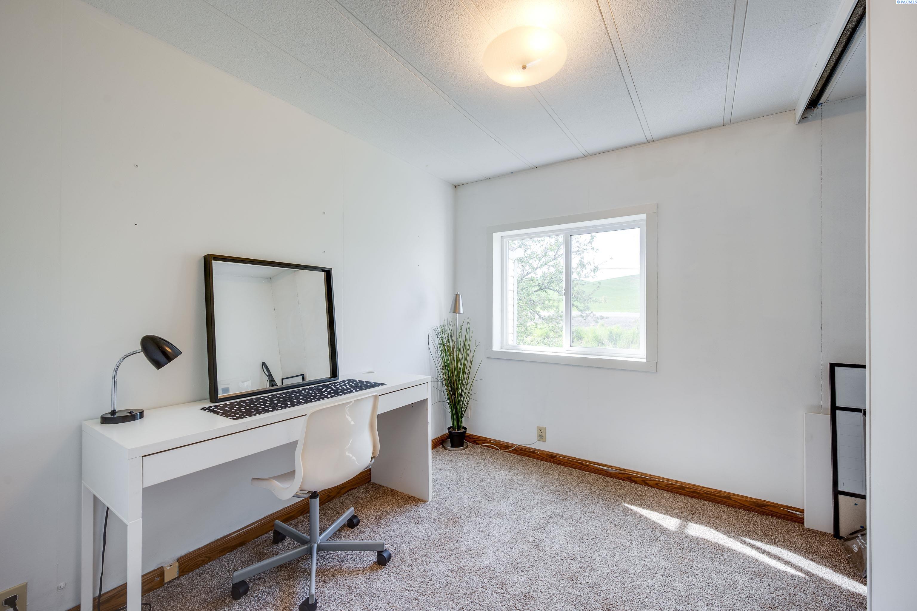 2602 Pullman Albion Road, Unit B1 Pullman, WA 99163 - Photo 17 of 31 Gallery Image 17
