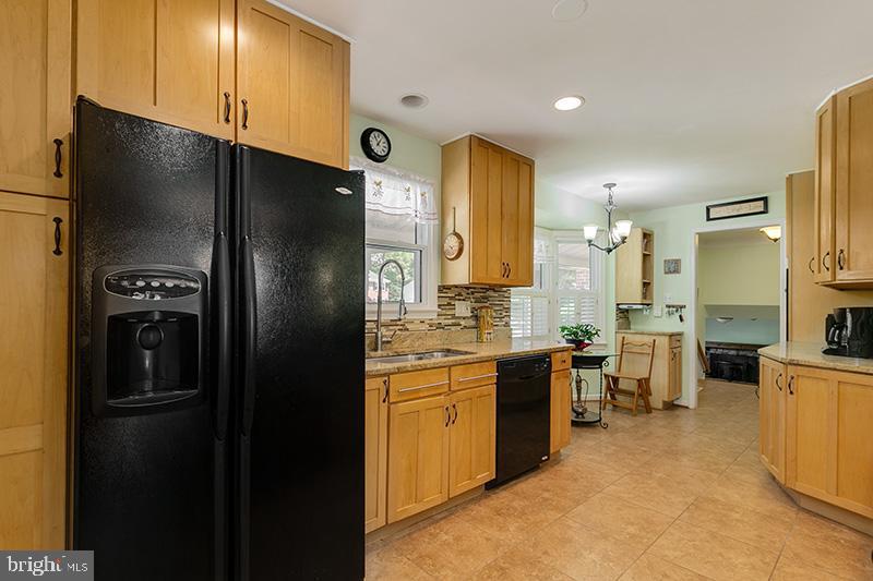 6926 Sydenstricker Road Springfield, VA 22152 - Photo 25 of 52