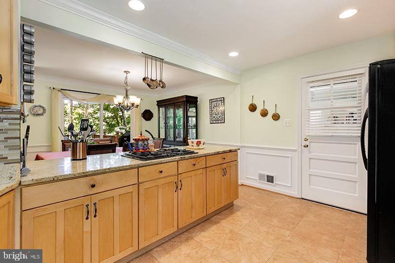 6926 Sydenstricker Road Springfield, VA 22152 - Photo 29 of 52