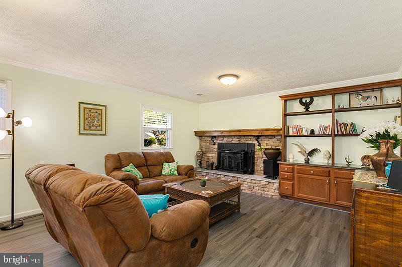 6926 Sydenstricker Road Springfield, VA 22152 - Photo 9 of 52