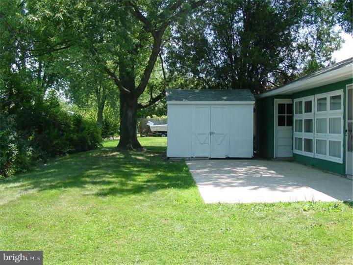 18 Marlyn Road Newark, DE 19713 - Photo 16 of 16 Exterior Back