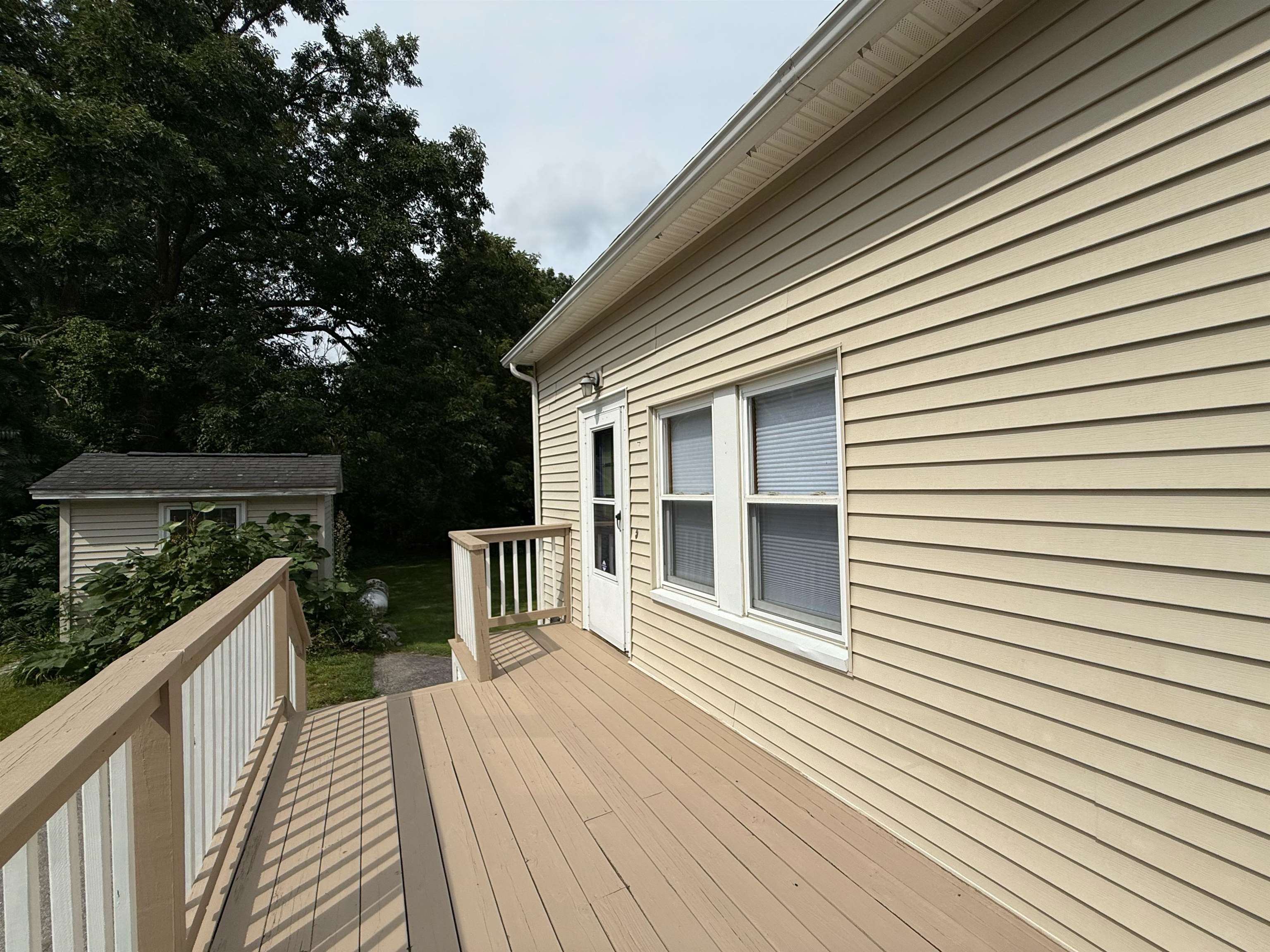 63 Mid. Dunstable Road Nashua, NH 03062 - Photo 7 of 27 Gallery Image 7