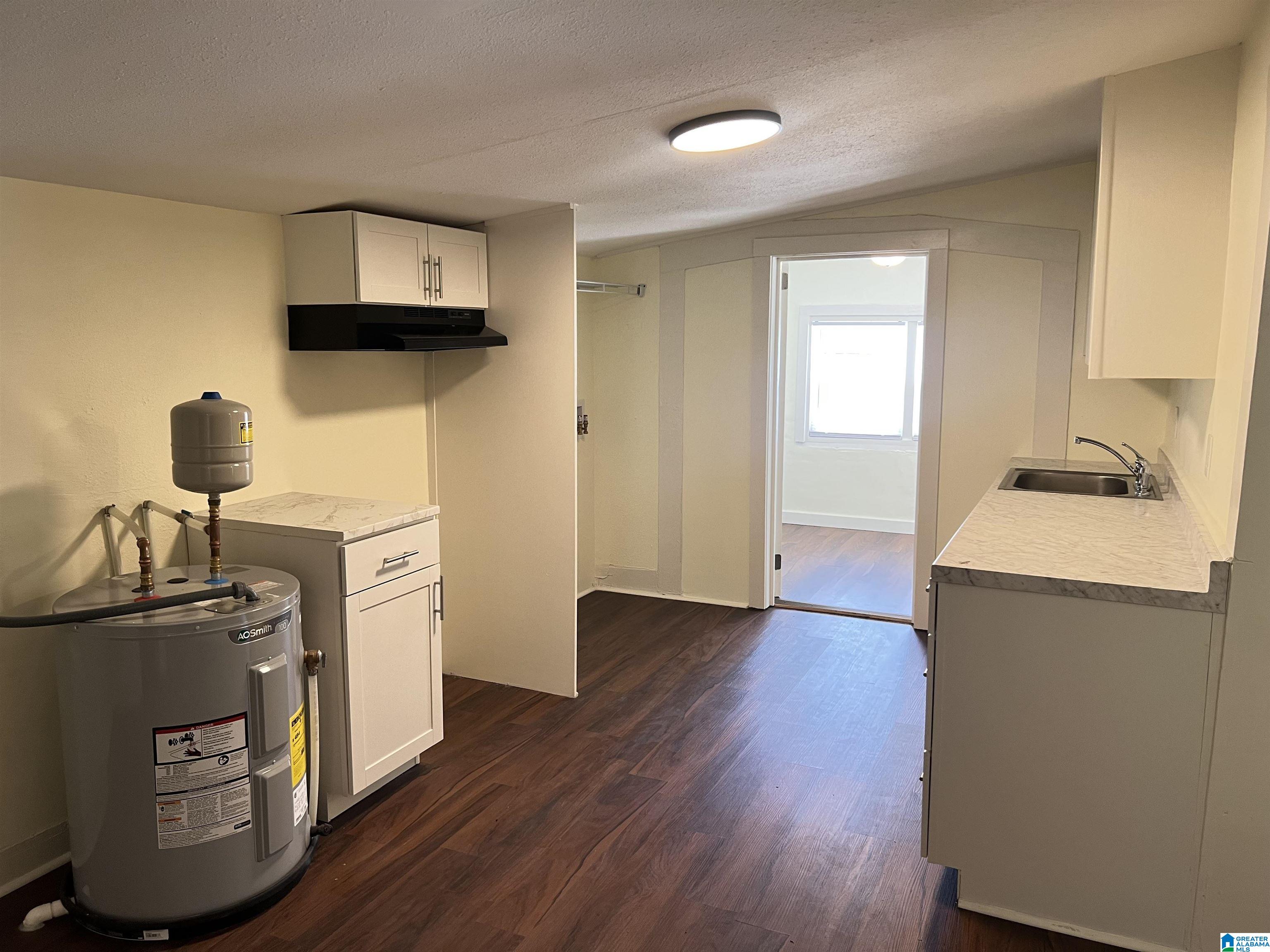 116 25th Avenue Northeast Birmingham, AL 35215 - Photo 12 of 29