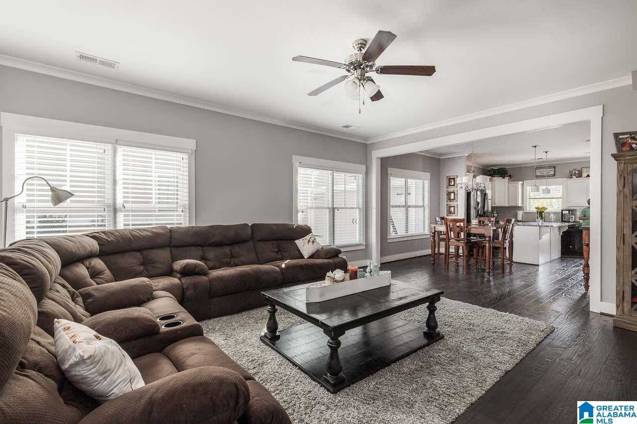 4972 Hawthorne Place Chelsea, AL 35043 - Photo 2 of 41
