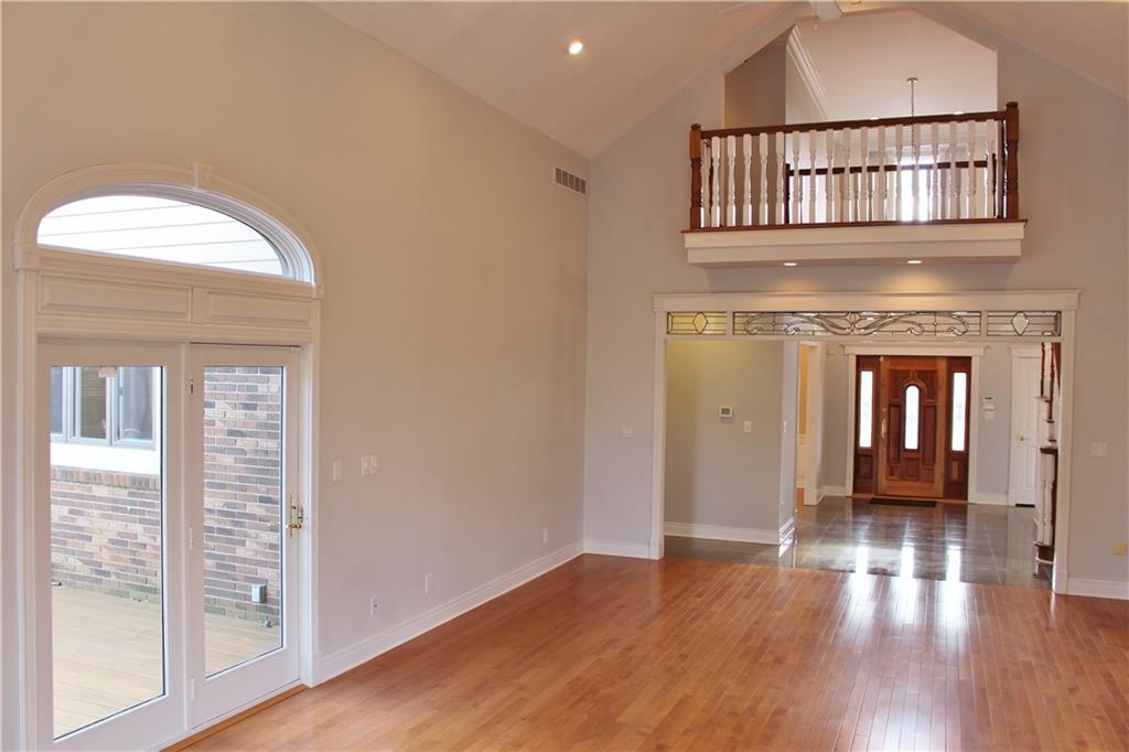 10590 Ditch Road Carmel, IN 46032 - Photo 14 of 45 Gallery Image 14