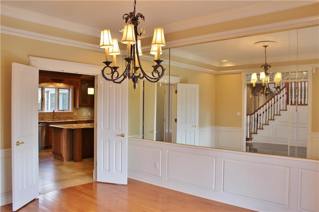 10590 Ditch Road Carmel, IN 46032 - Photo 17 of 45 Gallery Image 17