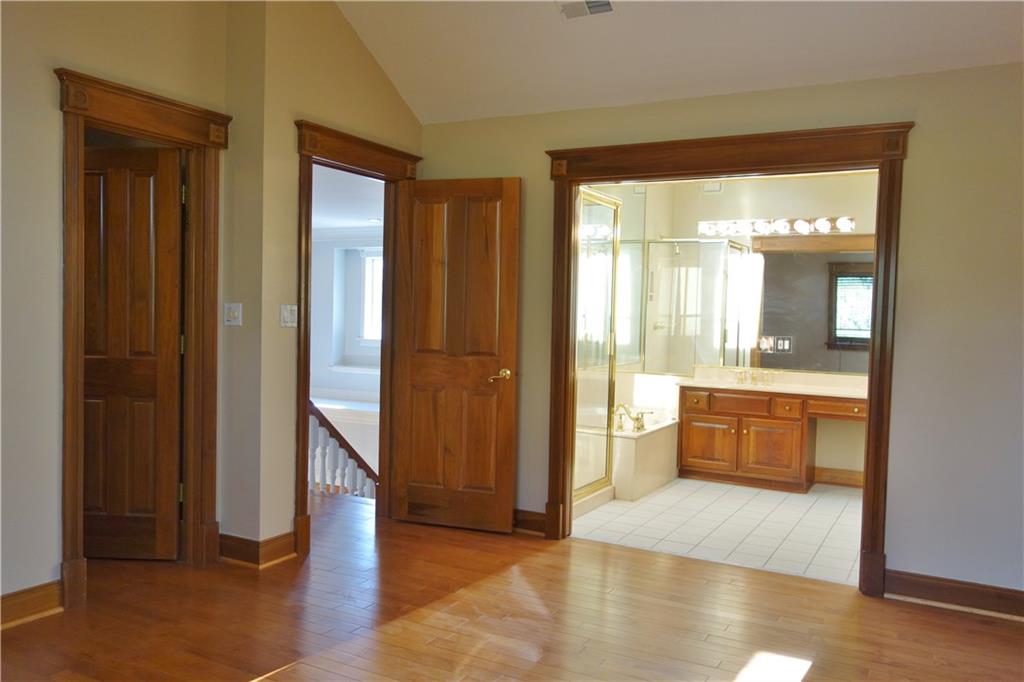 10590 Ditch Road Carmel, IN 46032 - Photo 28 of 45 Gallery Image 28