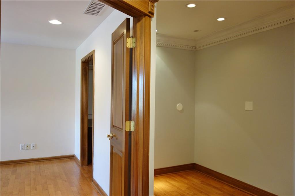 10590 Ditch Road Carmel, IN 46032 - Photo 33 of 45 Gallery Image 33