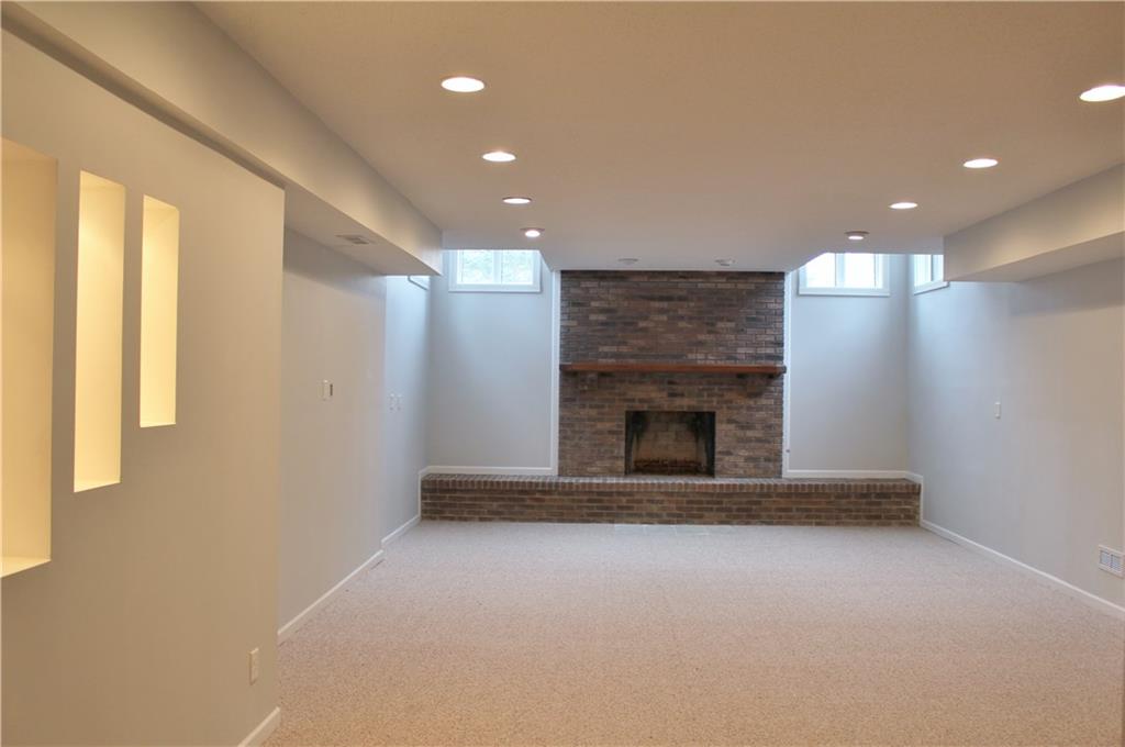 10590 Ditch Road Carmel, IN 46032 - Photo 35 of 45 Gallery Image 35