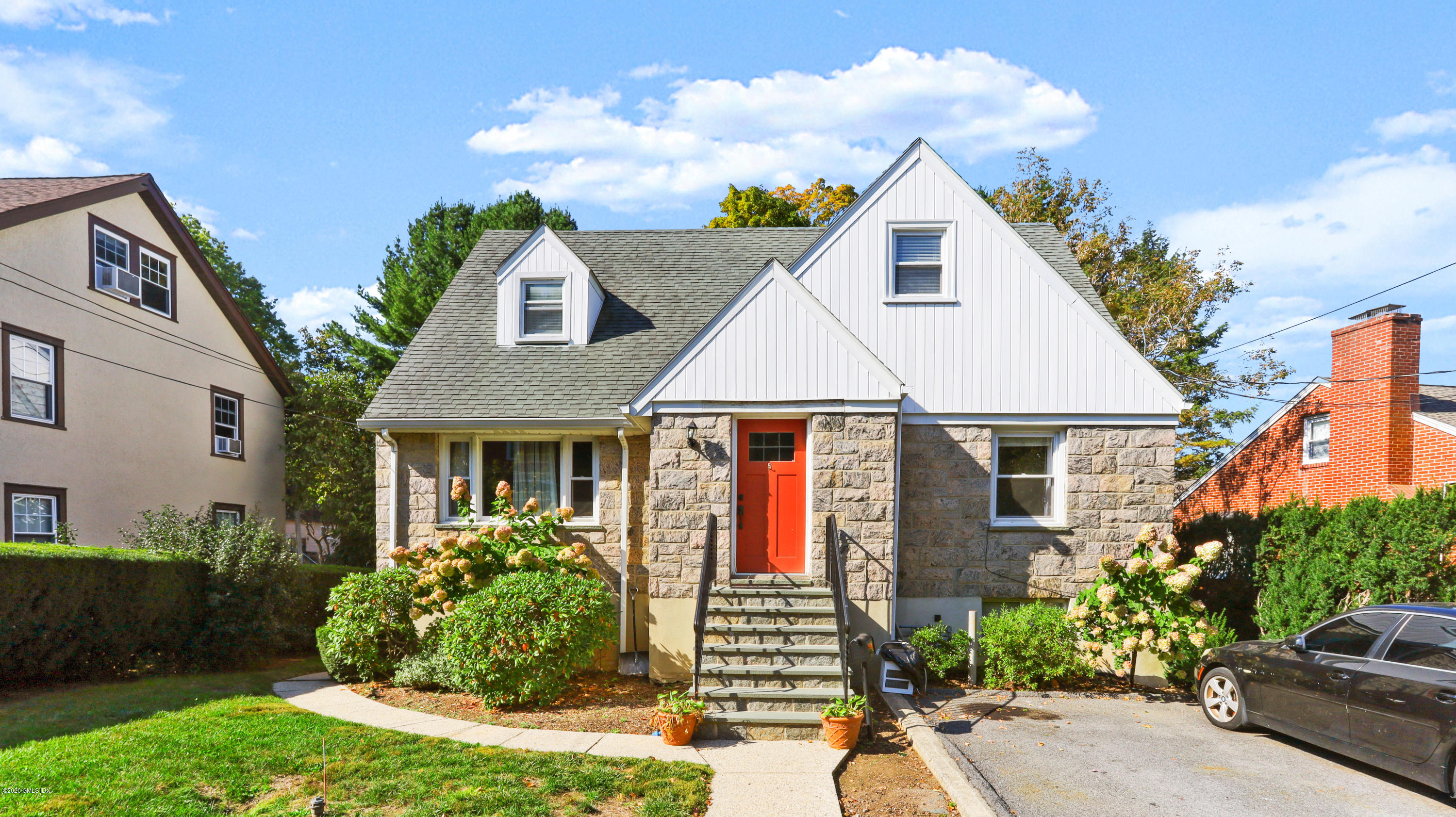 80 Pemberwick Road Greenwich, CT 06831 - Photo 1 of 30 80 Pemberwick Rd Greenwich CT-print-025-
