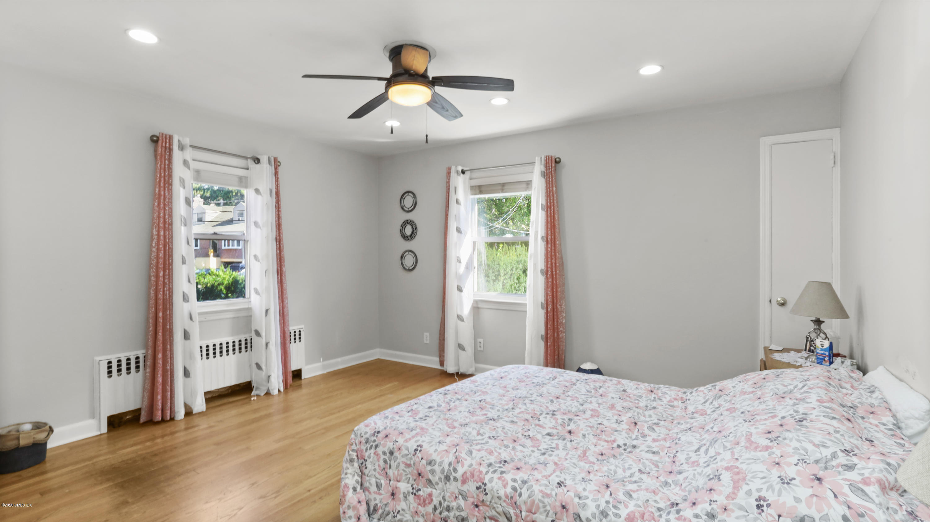 80 Pemberwick Road Greenwich, CT 06831 - Photo 15 of 30 80 Pemberwick Rd Greenwich CT-print-019-