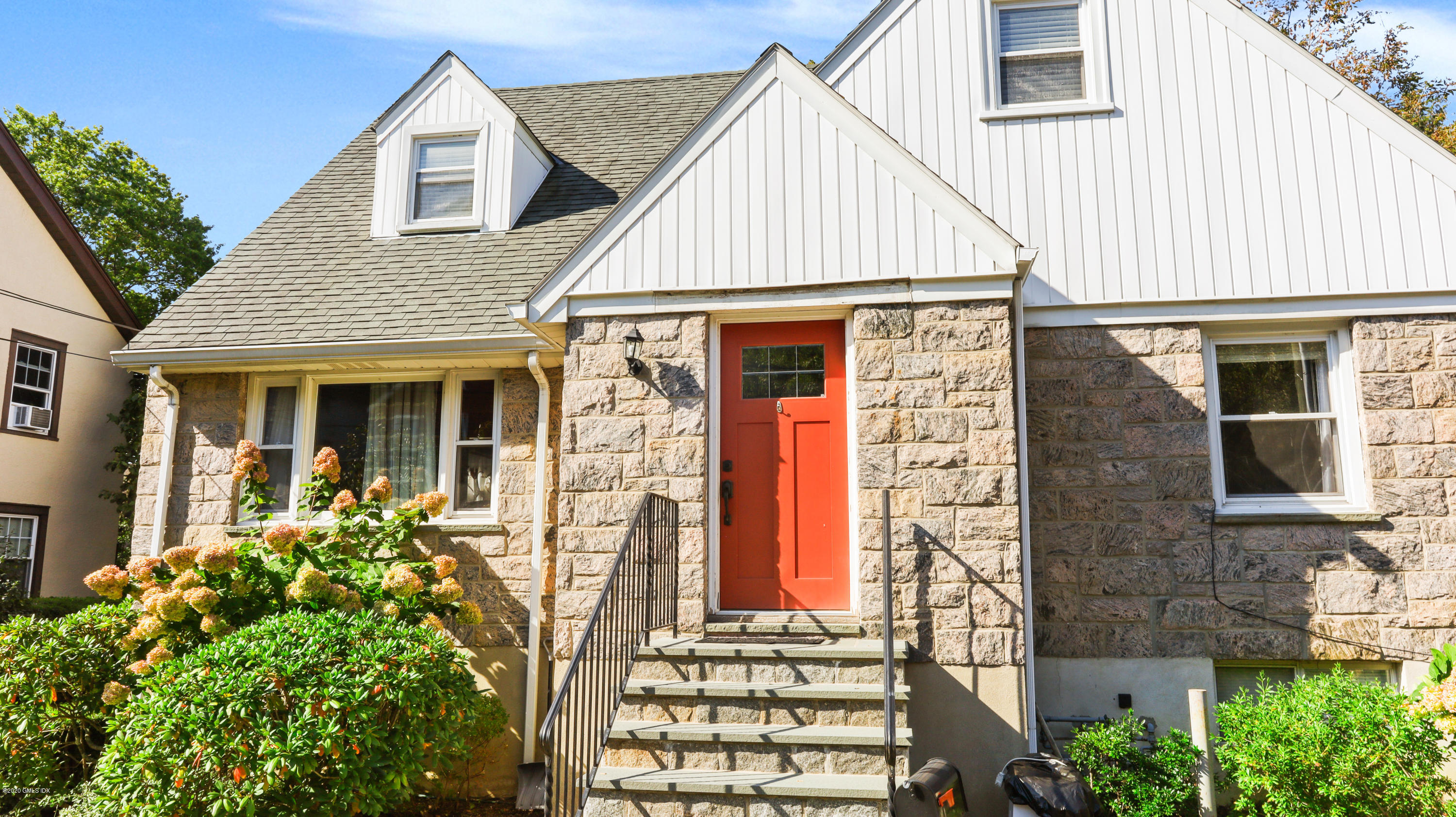 80 Pemberwick Road Greenwich, CT 06831 - Photo 2 of 30 80 Pemberwick Rd Greenwich CT-print-026-