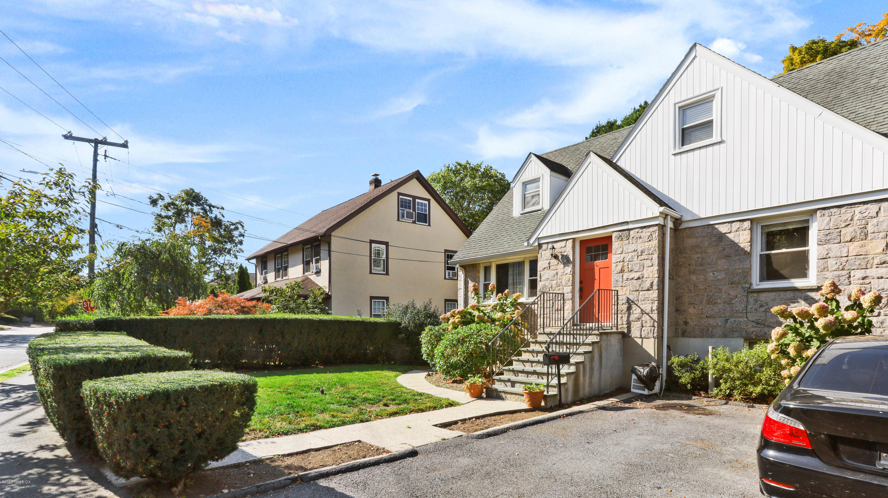 80 Pemberwick Road Greenwich, CT 06831 - Photo 3 of 30 80 Pemberwick Rd Greenwich CT-print-024-