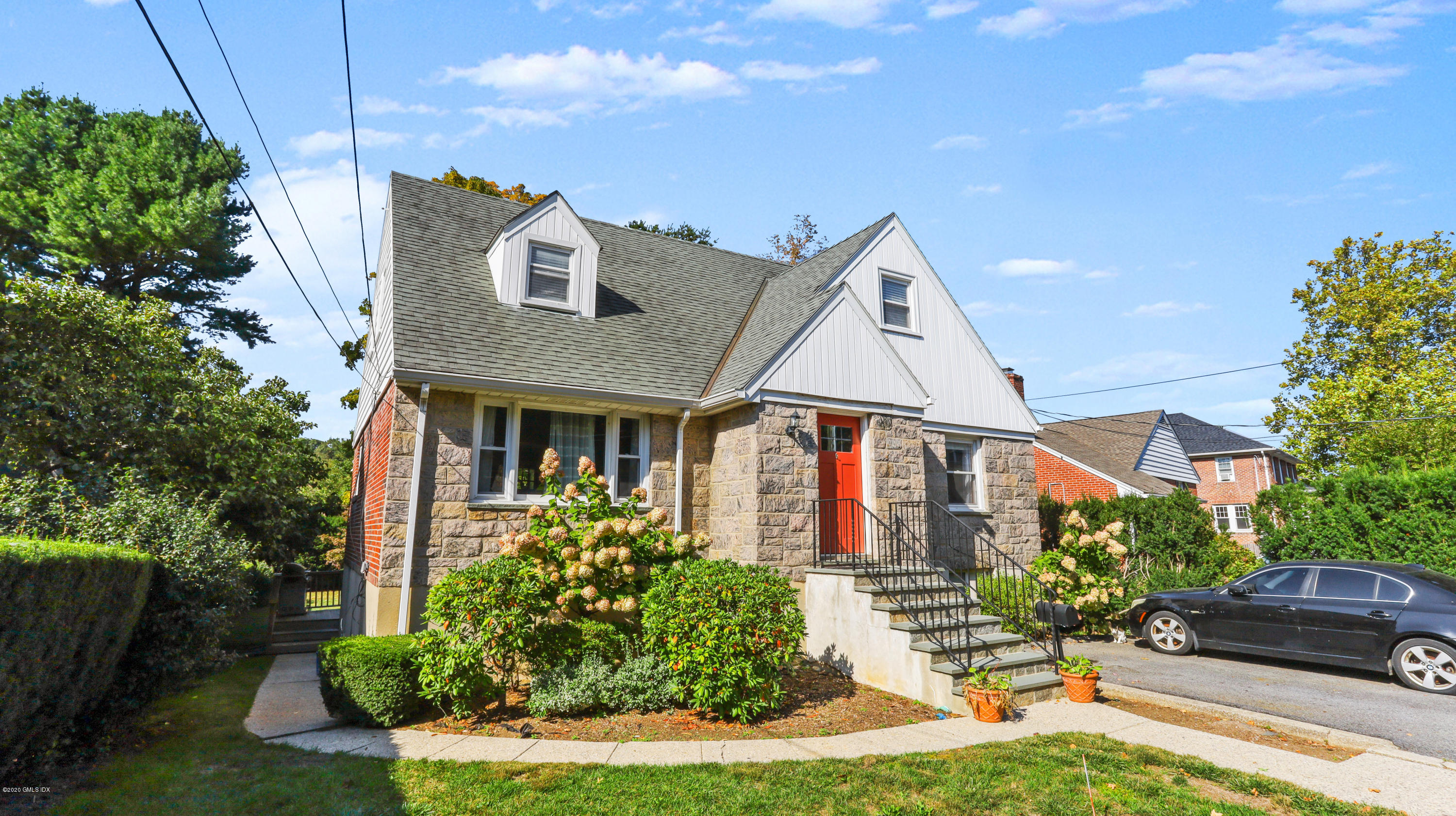 80 Pemberwick Road Greenwich, CT 06831 - Photo 4 of 30 80 Pemberwick Rd Greenwich CT-print-027-
