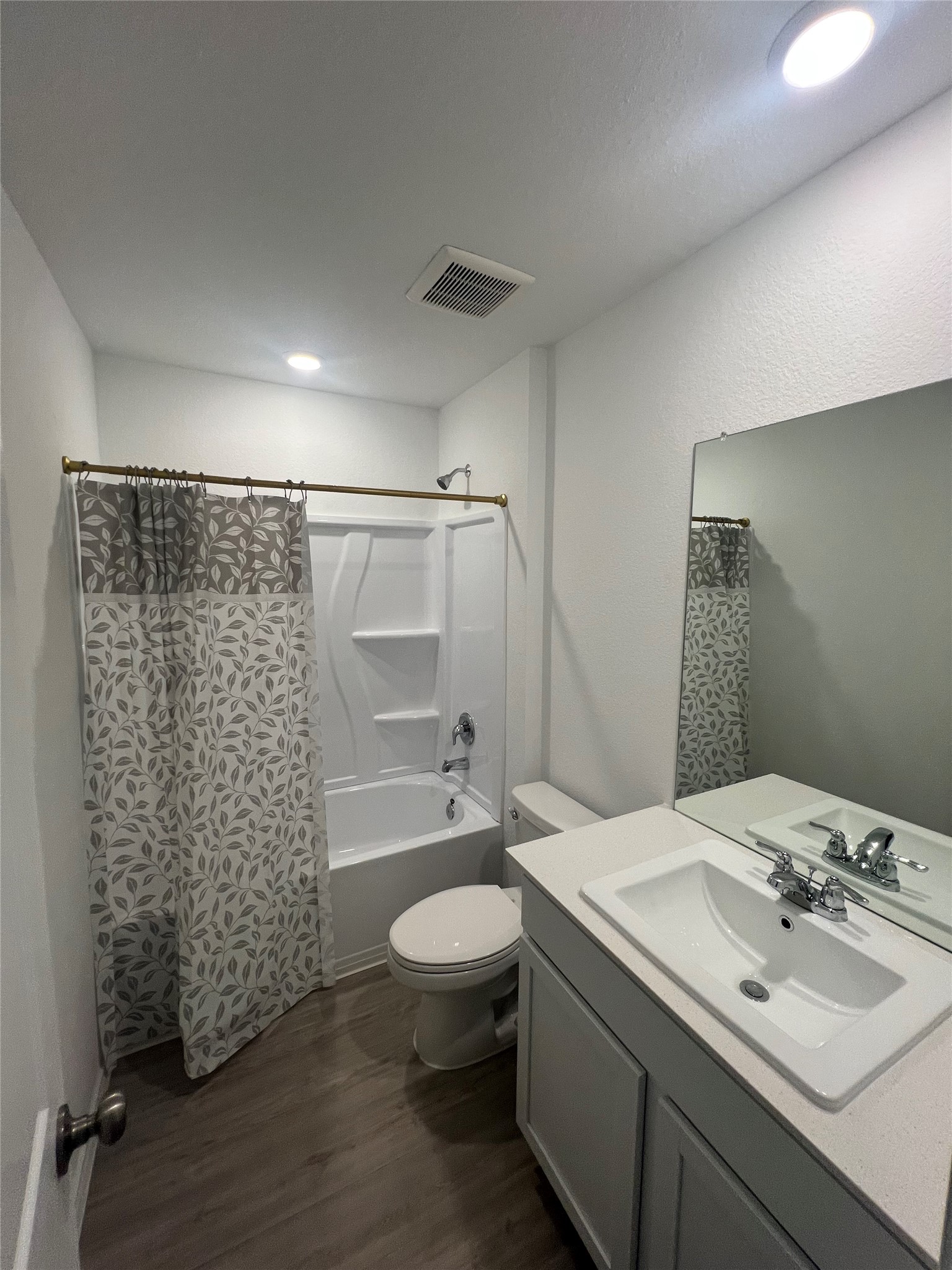 520 Commander Abbott Drive Jarrell, TX 76537 - Photo 15 of 25 a bathroom with a sink a toilet and shower