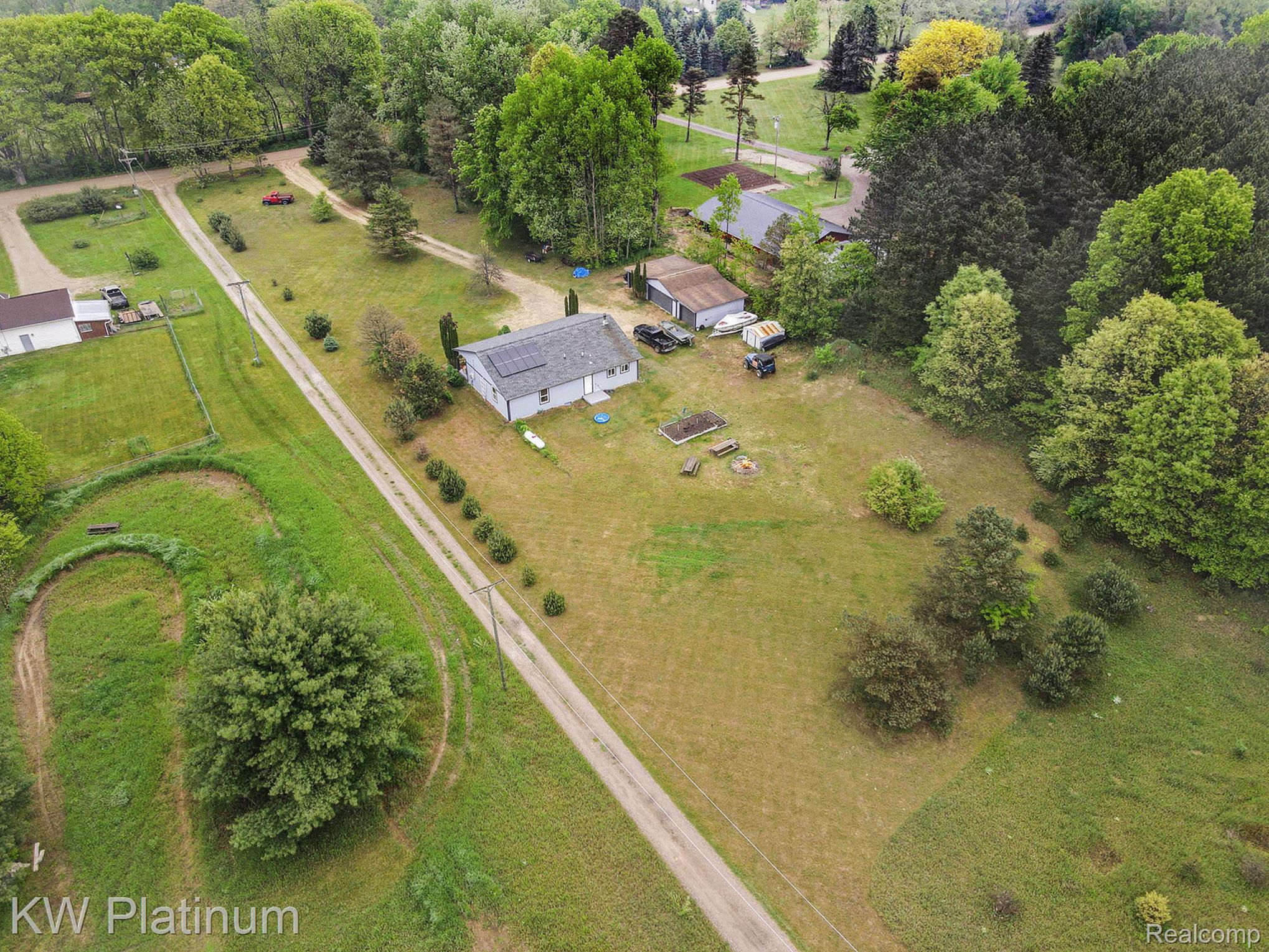 3275 Levalley Road Columbiaville, MI 48421 - Photo 32 of 34 032_file_273.jpg