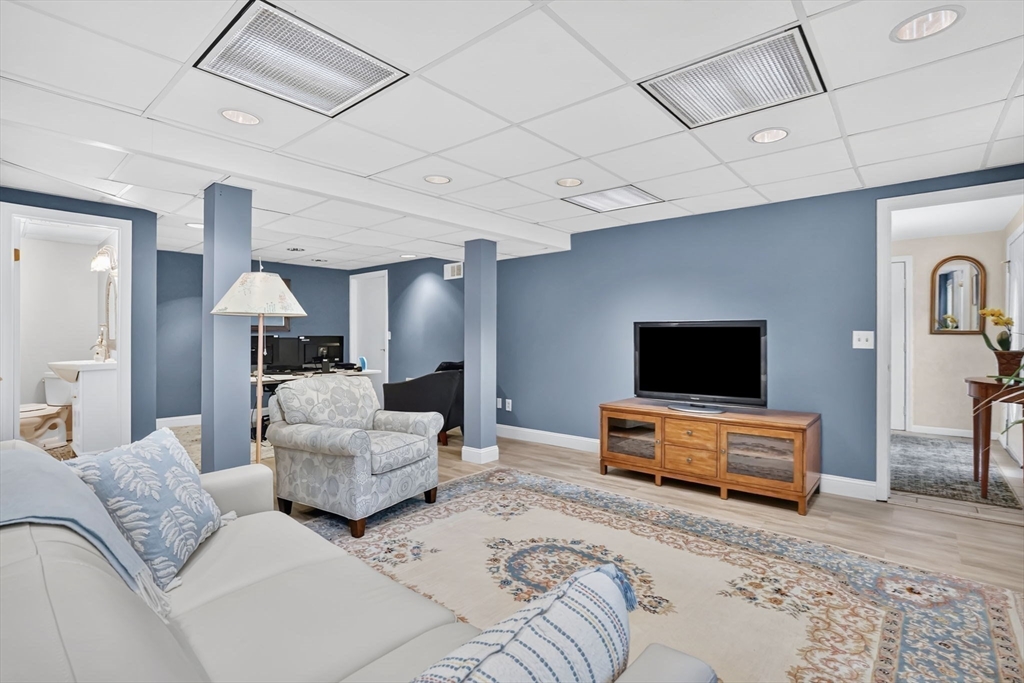 157 Meadow Road Longmeadow, MA 01106 - Photo 21 of 28