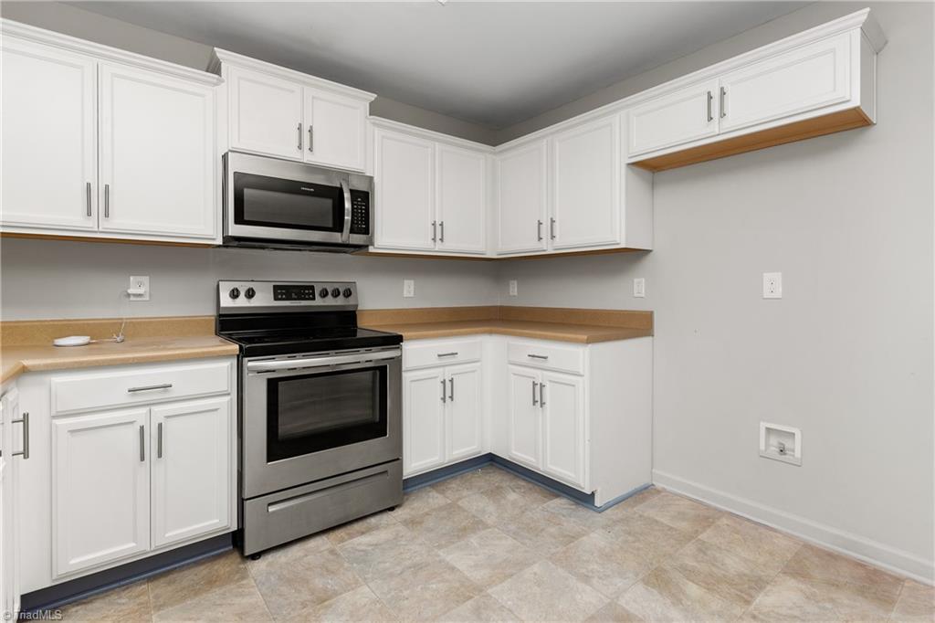 4706 Heatherly Road Winston-Salem, NC 27105 - Photo 8 of 27 Gallery Image 8