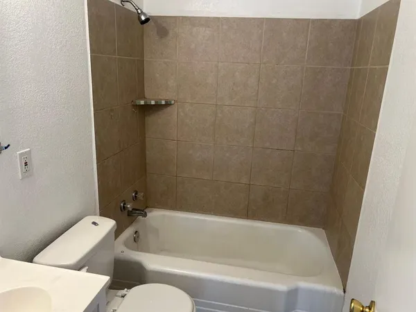 $1,400 | 1219 Knight Street, Denton, TX 76205