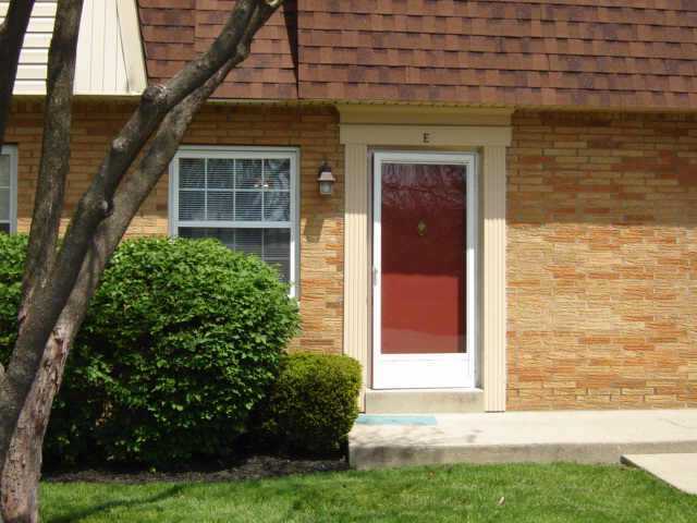 5696 Beechcroft Road, Unit E Columbus, OH 43229 - Photo 1 of 6 Gallery Image 1