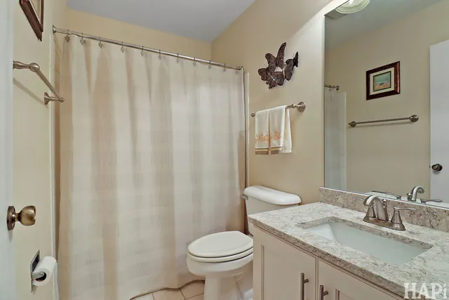 $425,000 | 566 Greenbay Court, Lake Zurich, IL 60047