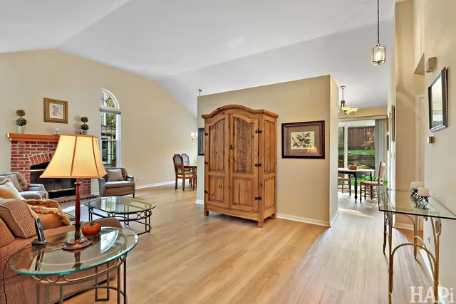 $425,000 | 566 Greenbay Court, Lake Zurich, IL 60047