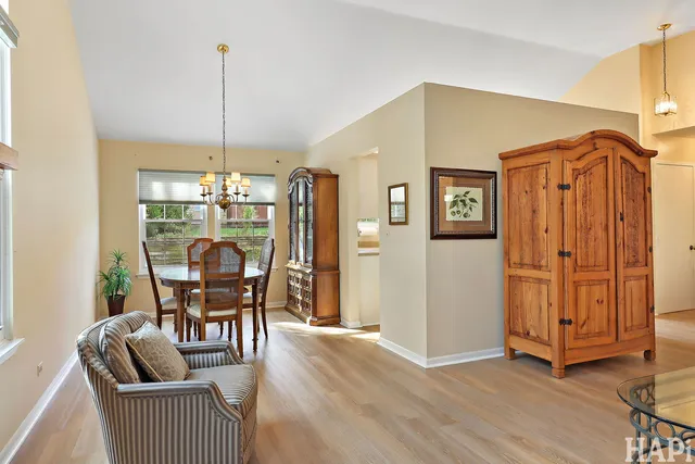 $425,000 | 566 Greenbay Court, Lake Zurich, IL 60047