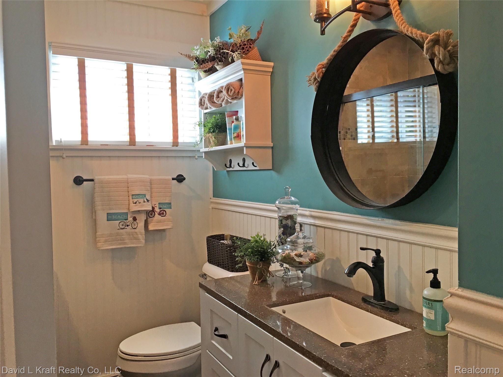 4490 Port Austin Road Caseville, MI 48725 - Photo 11 of 24 4490PtAustinBath1.jpg