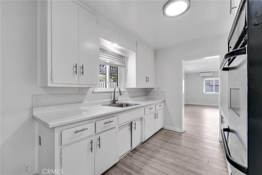 4997 Hollyhock Lane Riverside, CA 92505 - Photo 12 of 29