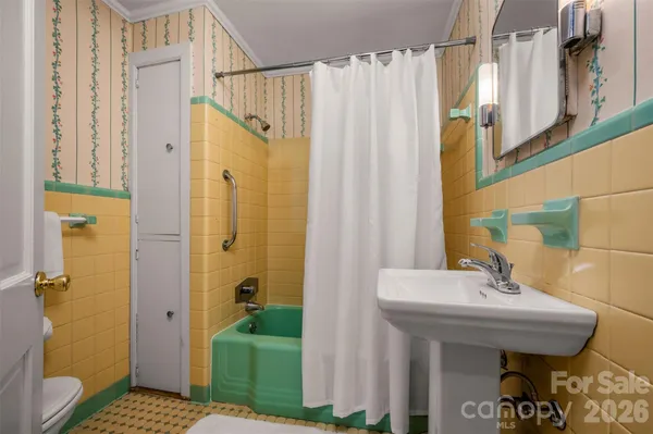 $375,000 | 151 South Magnolia Street, Forest City, NC 28043