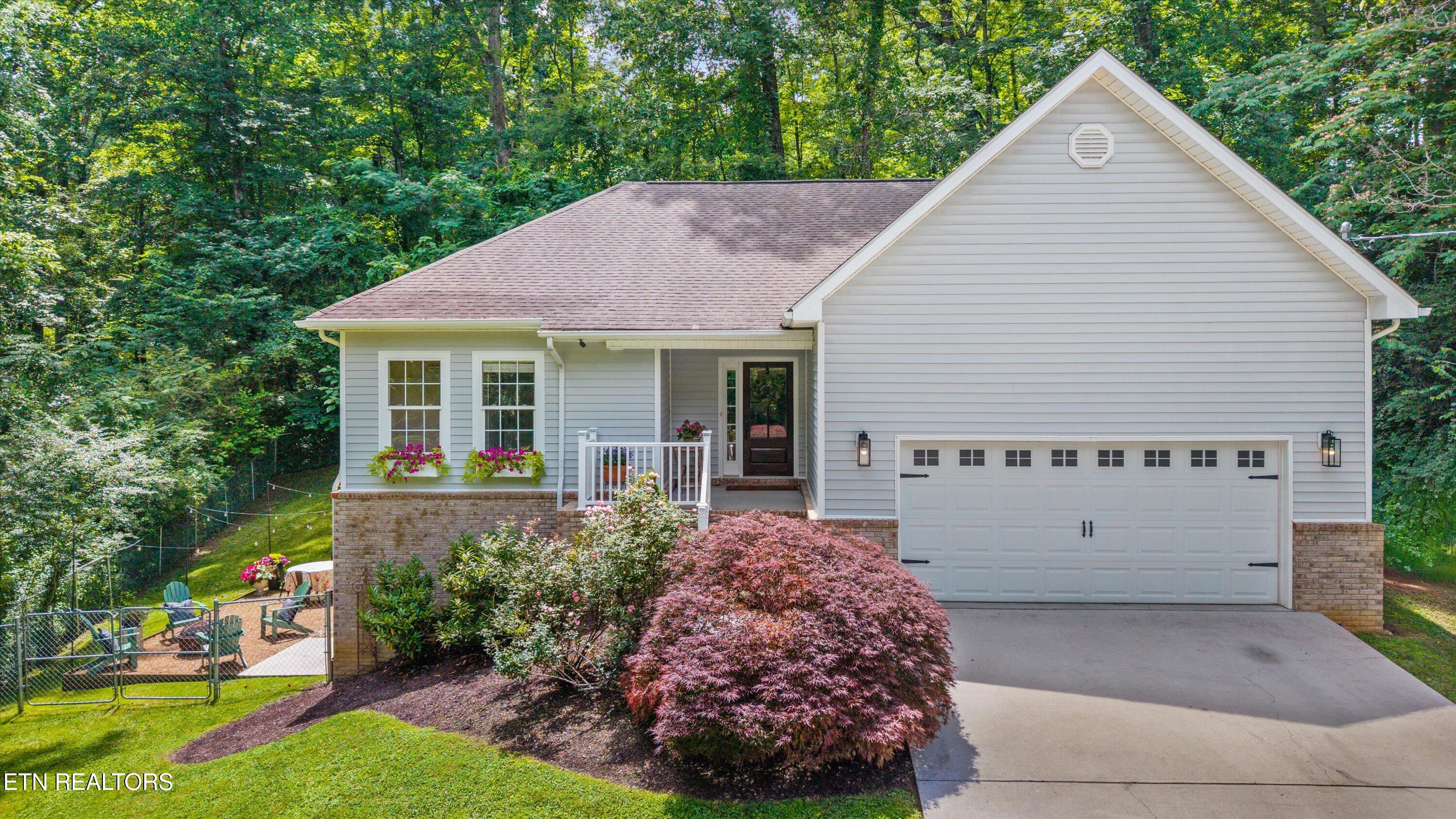 5807 Nottingham Road Knoxville, TN 37918 - Photo 1 of 44 01-5807 Nottingham Rd43