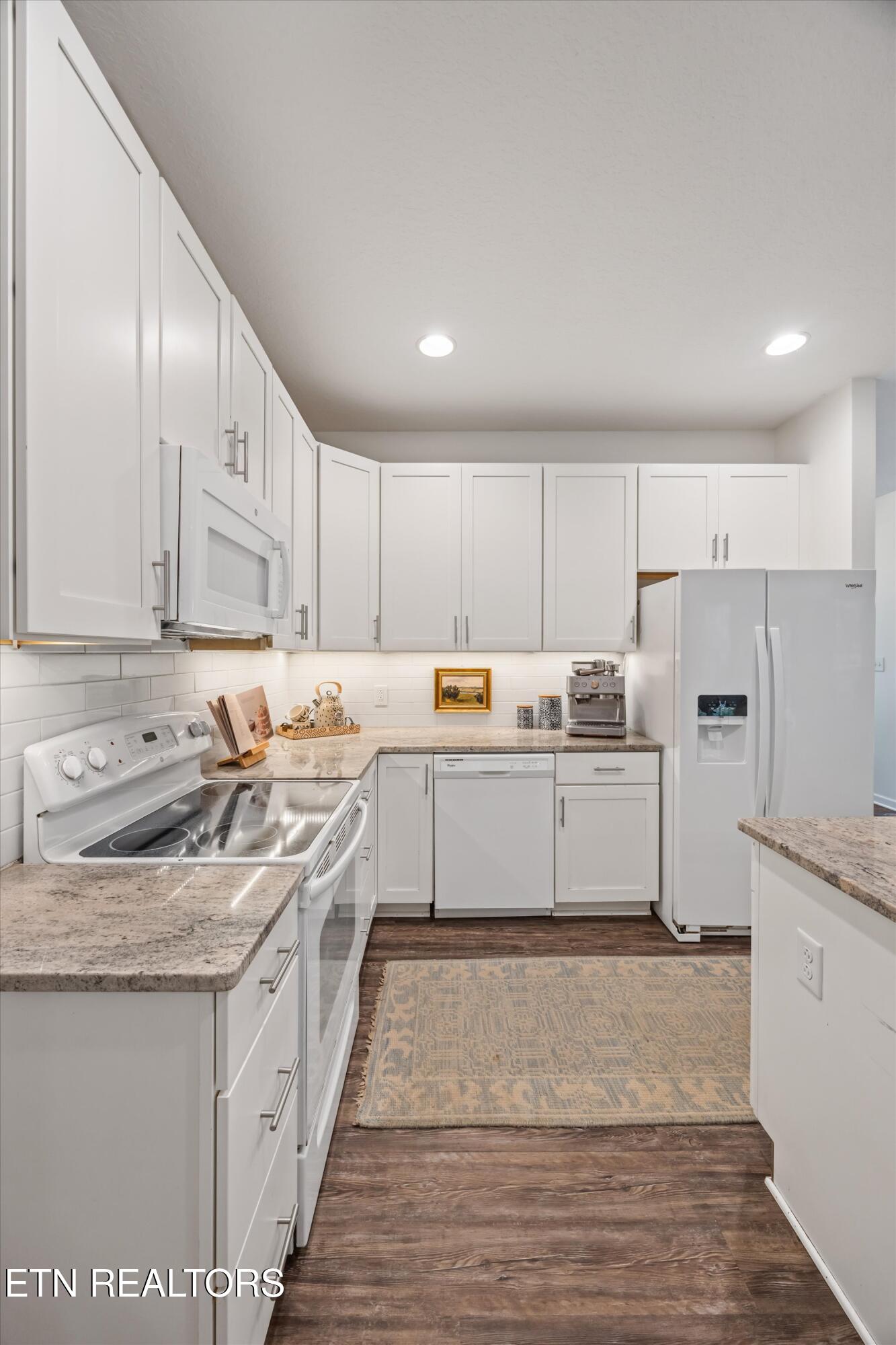 5807 Nottingham Road Knoxville, TN 37918 - Photo 13 of 44 12-5807 Nottingham Rd20