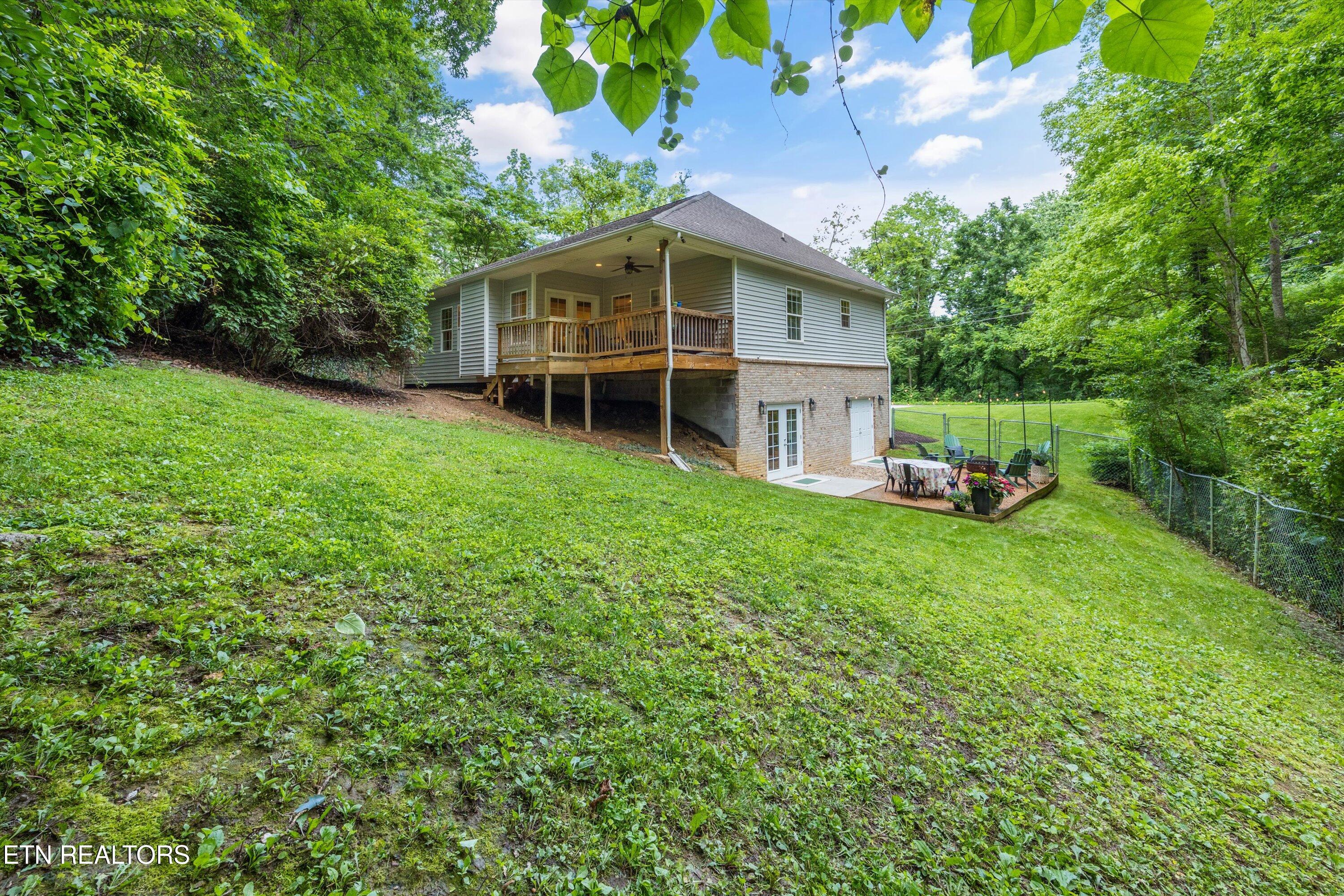 5807 Nottingham Road Knoxville, TN 37918 - Photo 41 of 44 41-5807 Nottingham Rd08