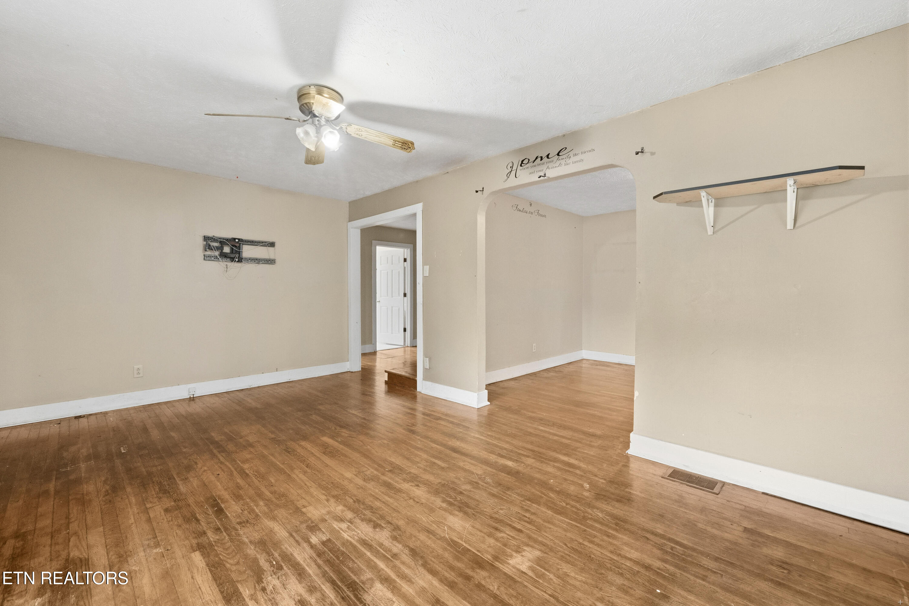 713 Rutledge Avenue Morristown, TN 37813 - Photo 4 of 29 5 Positive Perceptions-5