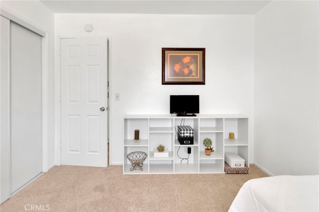 22672 El Centro Road Apple Valley, CA 92307 - Photo 17 of 42 bed 1