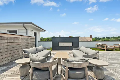 $5,000 | 15 Corbin Drive, Unit 206, Darien, CT 06820