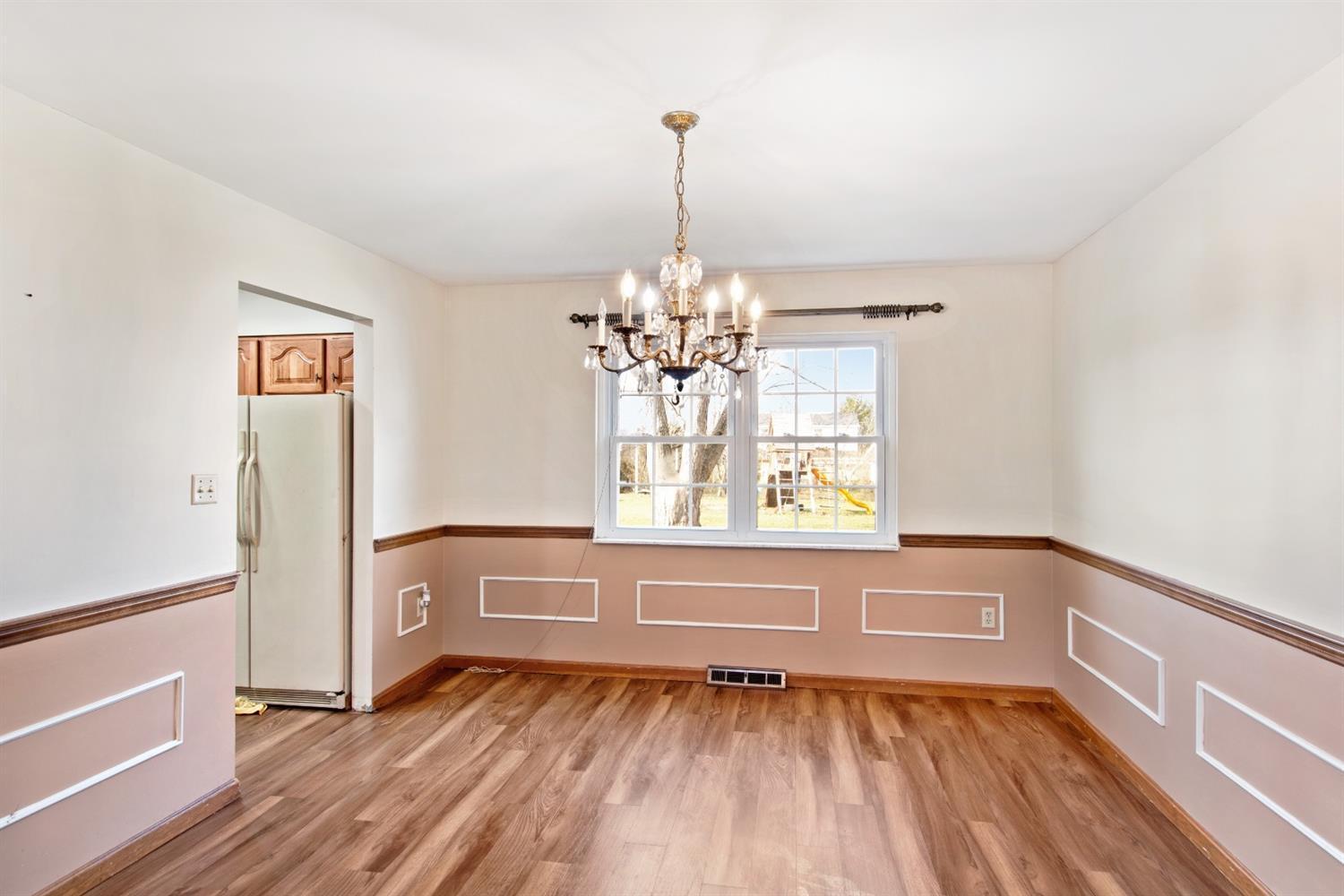 8639 Cox Road West Chester, OH 45069 - Photo 5 of 28 Gallery Image 5