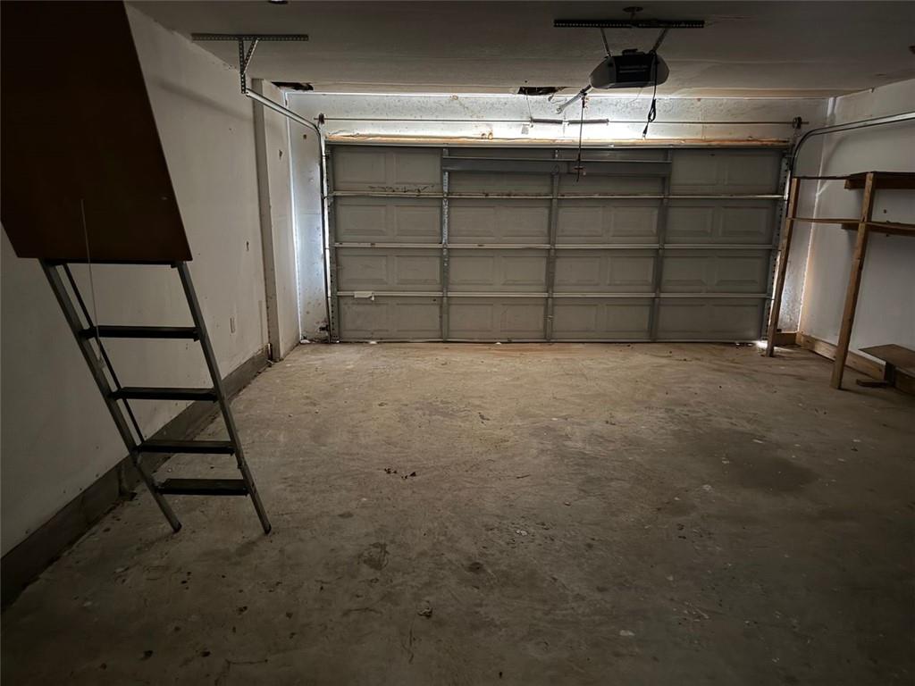 149 Woody Road Jackson, GA 30233 - Photo 8 of 17 a view of a garage