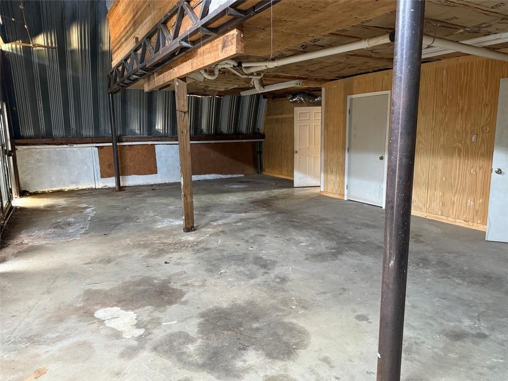 149 Woody Road Jackson, GA 30233 - Photo 10 of 17 a view of entryway