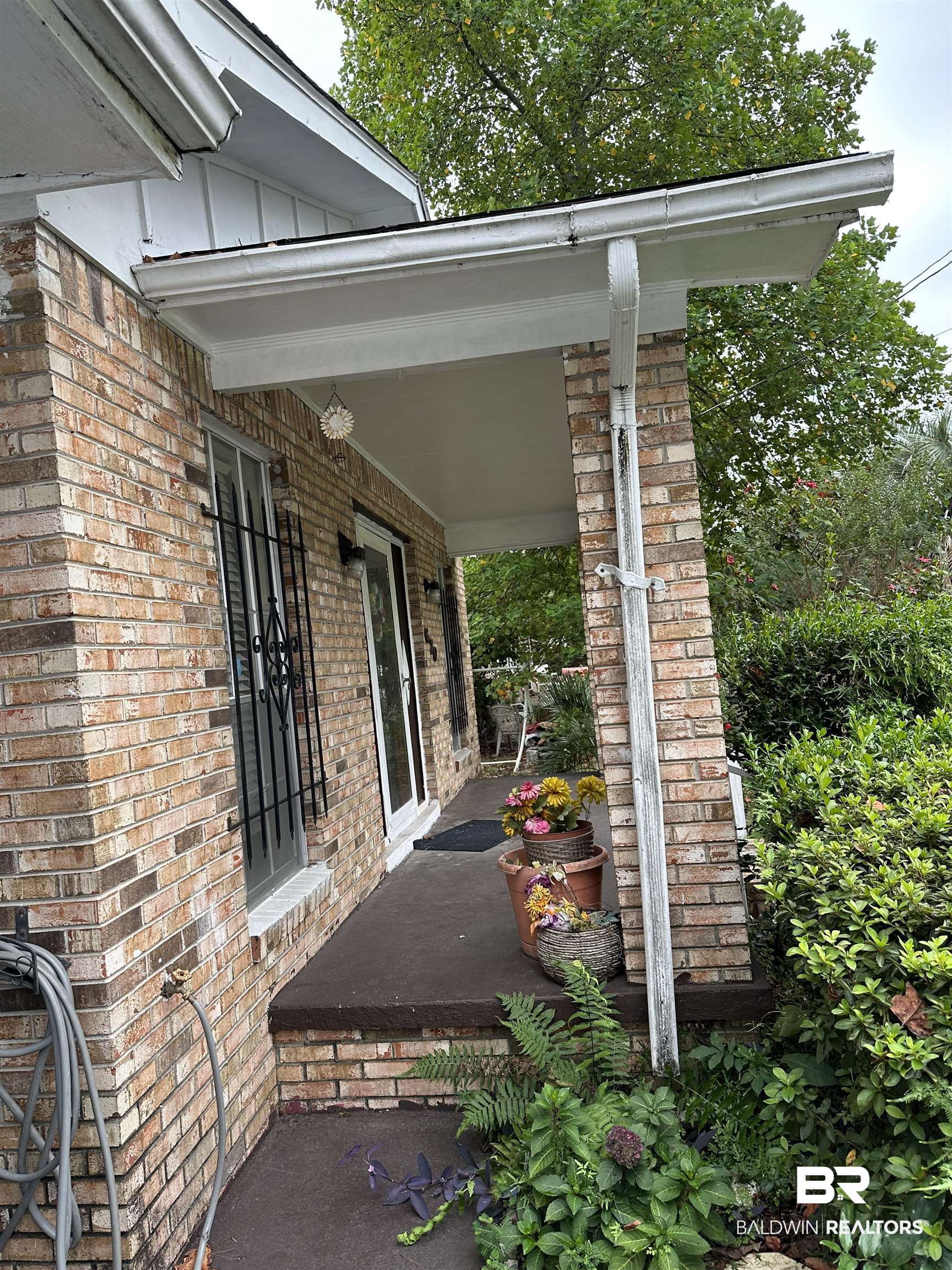 670 Bond Street Mobile, AL 36607 - Photo 2 of 11