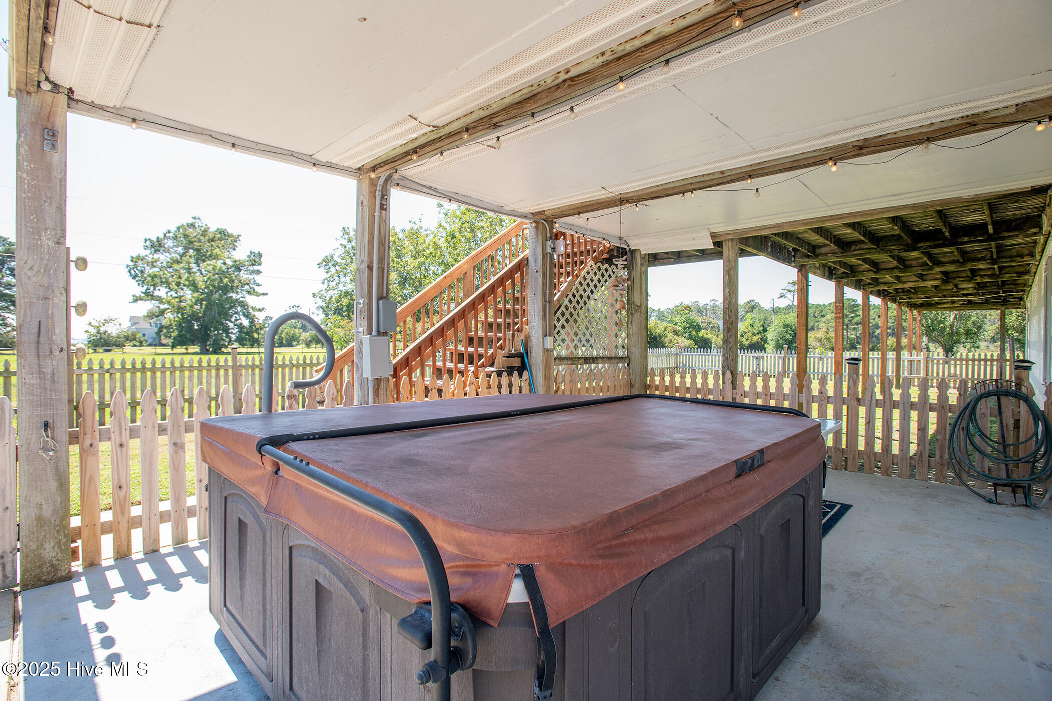 215 Landing Road Beaufort, NC 28516 - Photo 30 of 41 215 LANDING INTERIOR (25)