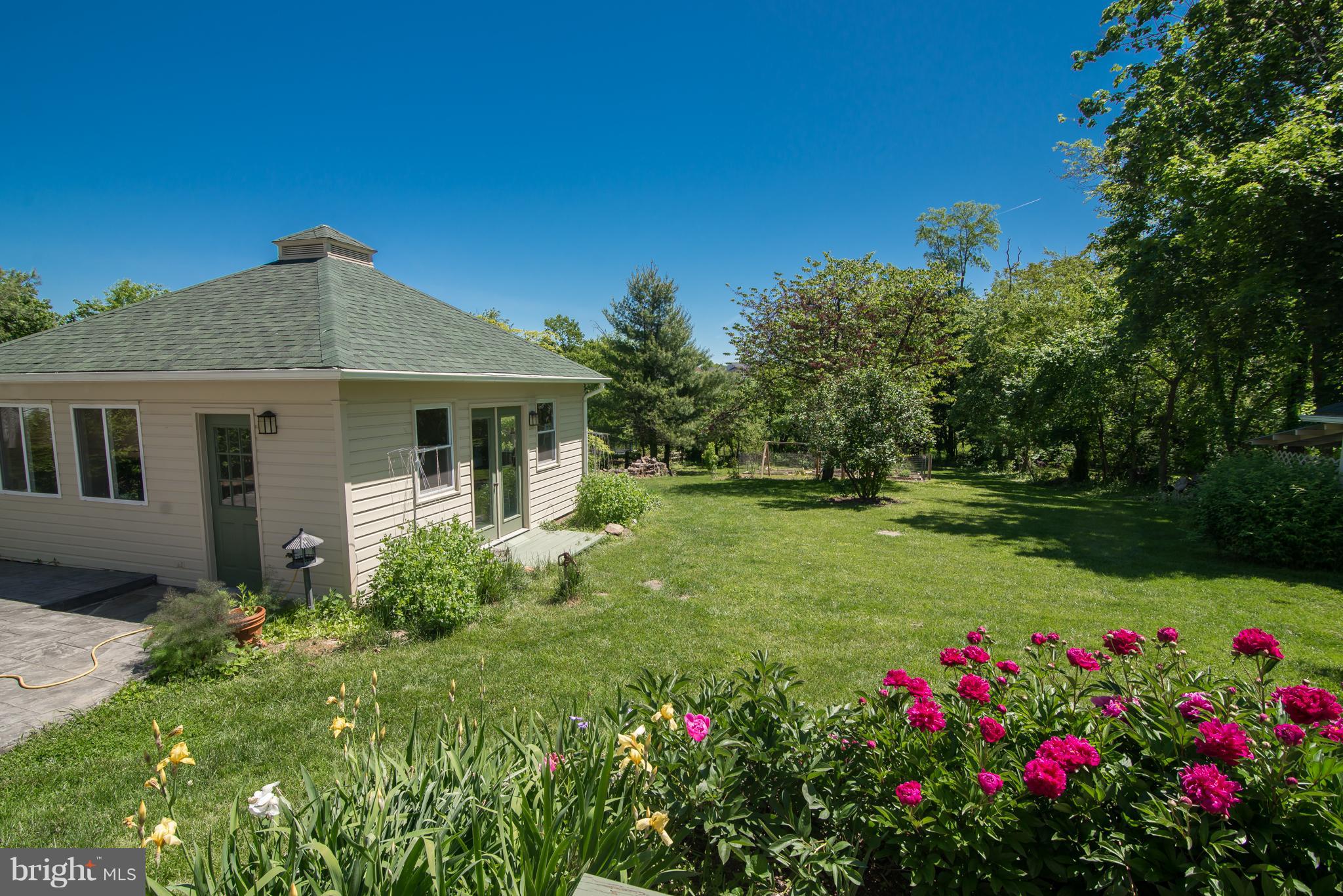 55 Main Street Round Hill, VA 20141 - Photo 27 of 29 Separate Studio